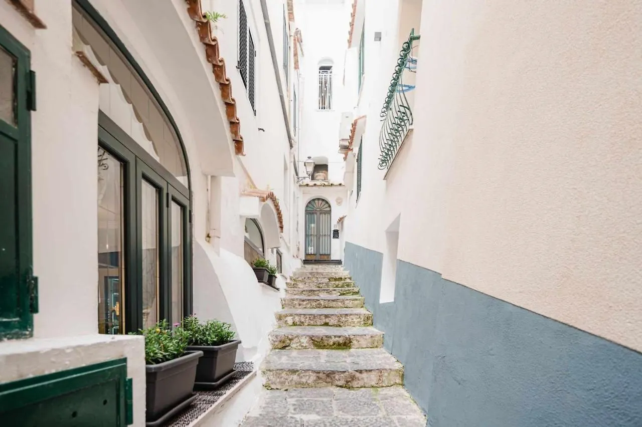 White Amalfi Centro Storico By Italianhost Apartamento